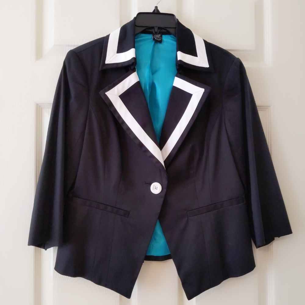 Leslie Stuart Black and White 3/4 length jacket